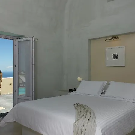 North Santorini A Luxury 5*