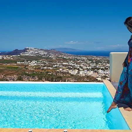 North Santorini A Luxury Pyrgos Kallistis