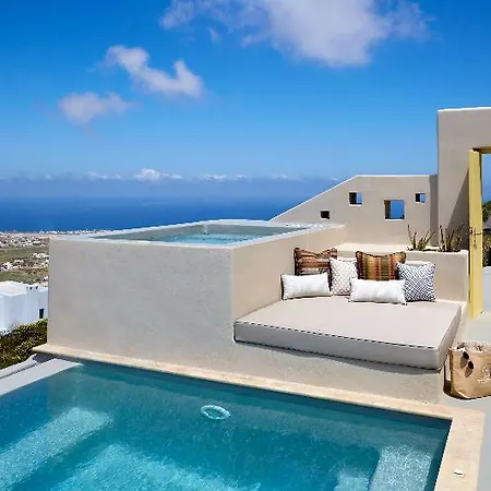 North Santorini A Luxury Pyrgos Kallistis
