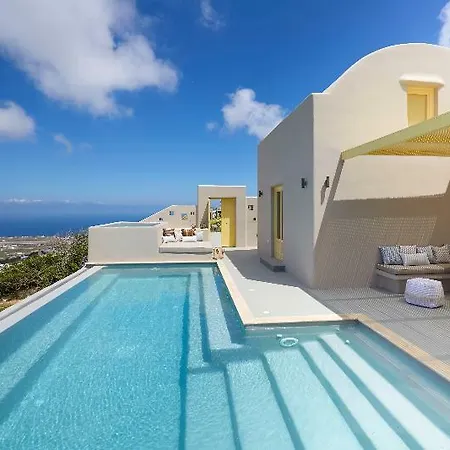 North Santorini A Luxury Pyrgos Kallistis